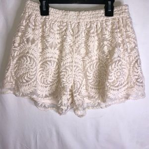 cream lace shorts
